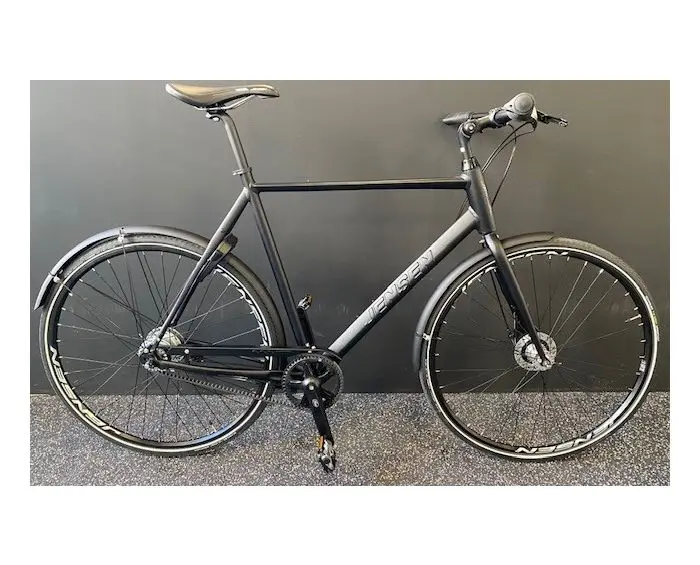 Jensen C8 Remtræk Herre i matsort med remtræk og 8-gear Shimano Nexus